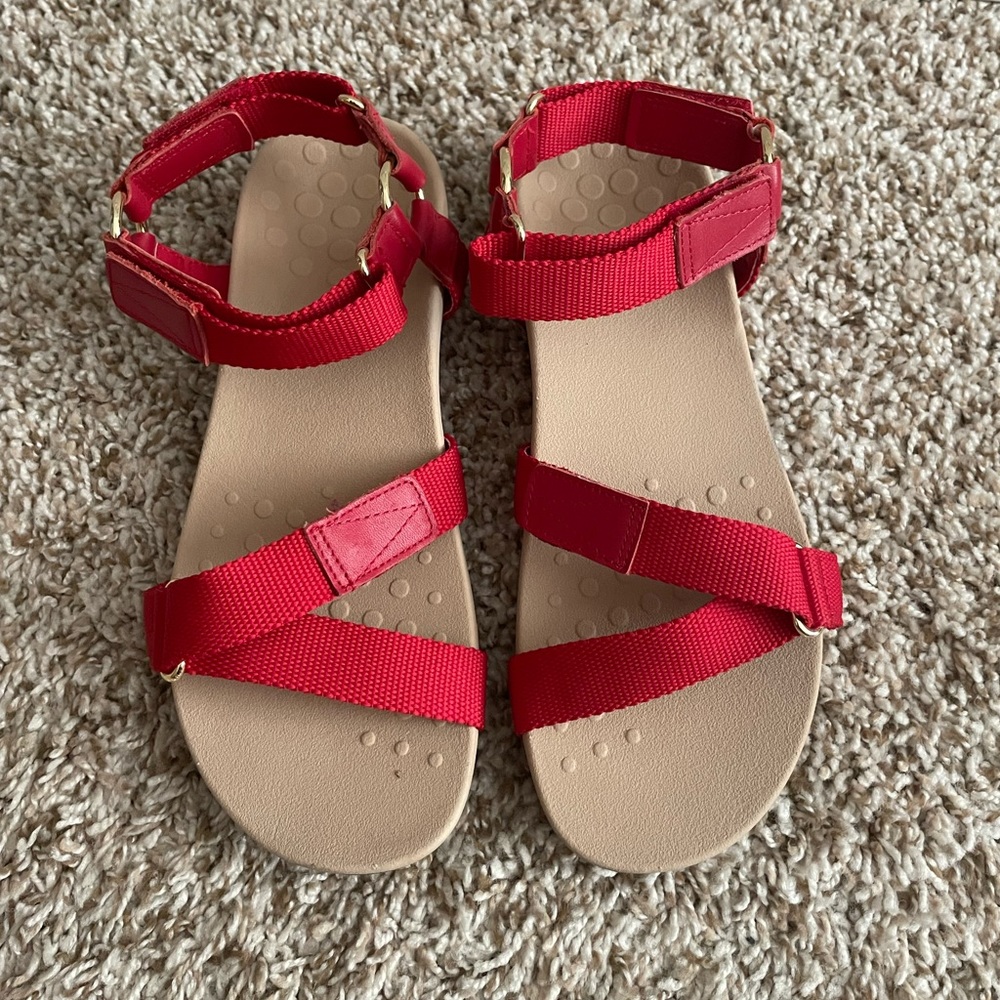 Vionic Red Strappy Sandals Size 8 - Picture 2 of 7